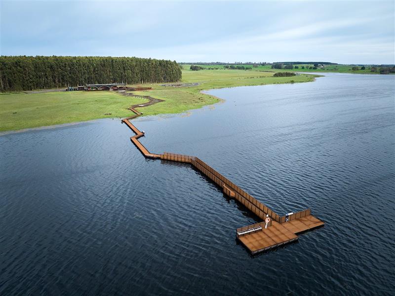 Tae Rak Aquaculture Centre & Café