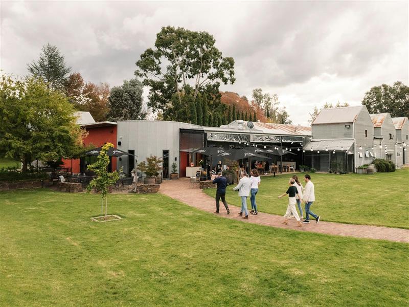 Guests arriving at Pizzini Cellar Door