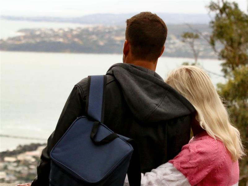 Couple on AmazingCo Mystery Picnic