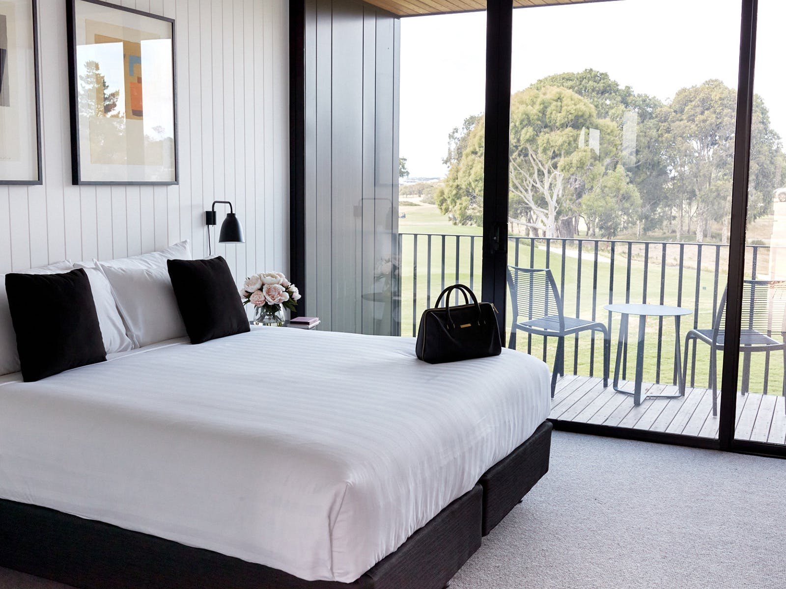 Accommodation @ Curlewis