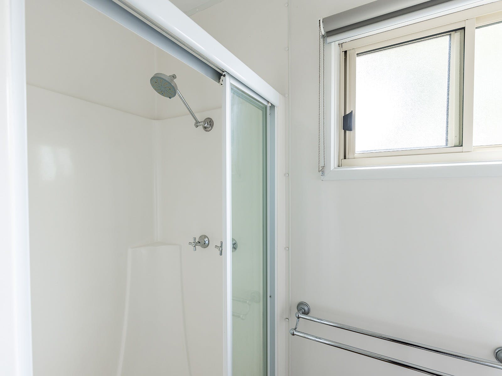 Plover Cabin |  Bathroom