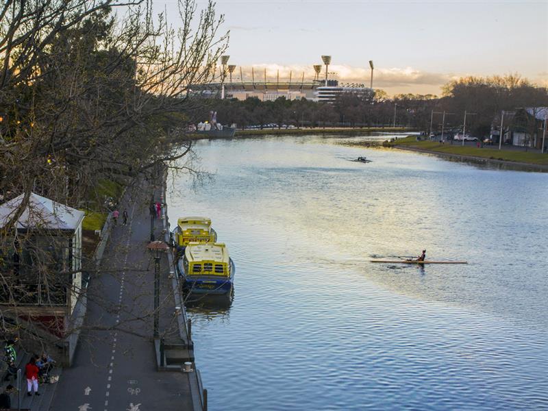 Yarra River from Princes Bridge at dusk