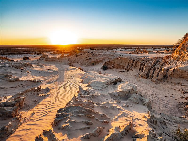Mungo National Park, the Murray, Victoria